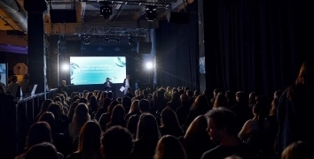 Автостарт с glo™ | Event Studio BON