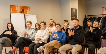 Выездная сессия и новогодний корпоратив для IT-компании | Event Studio BON